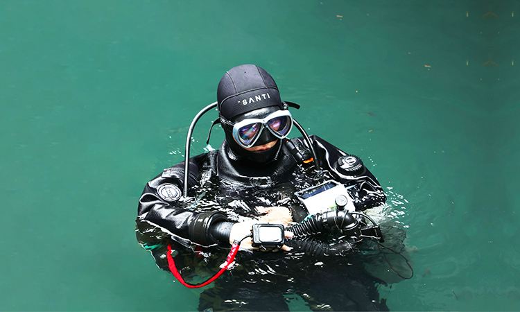 水下通信和導航系統